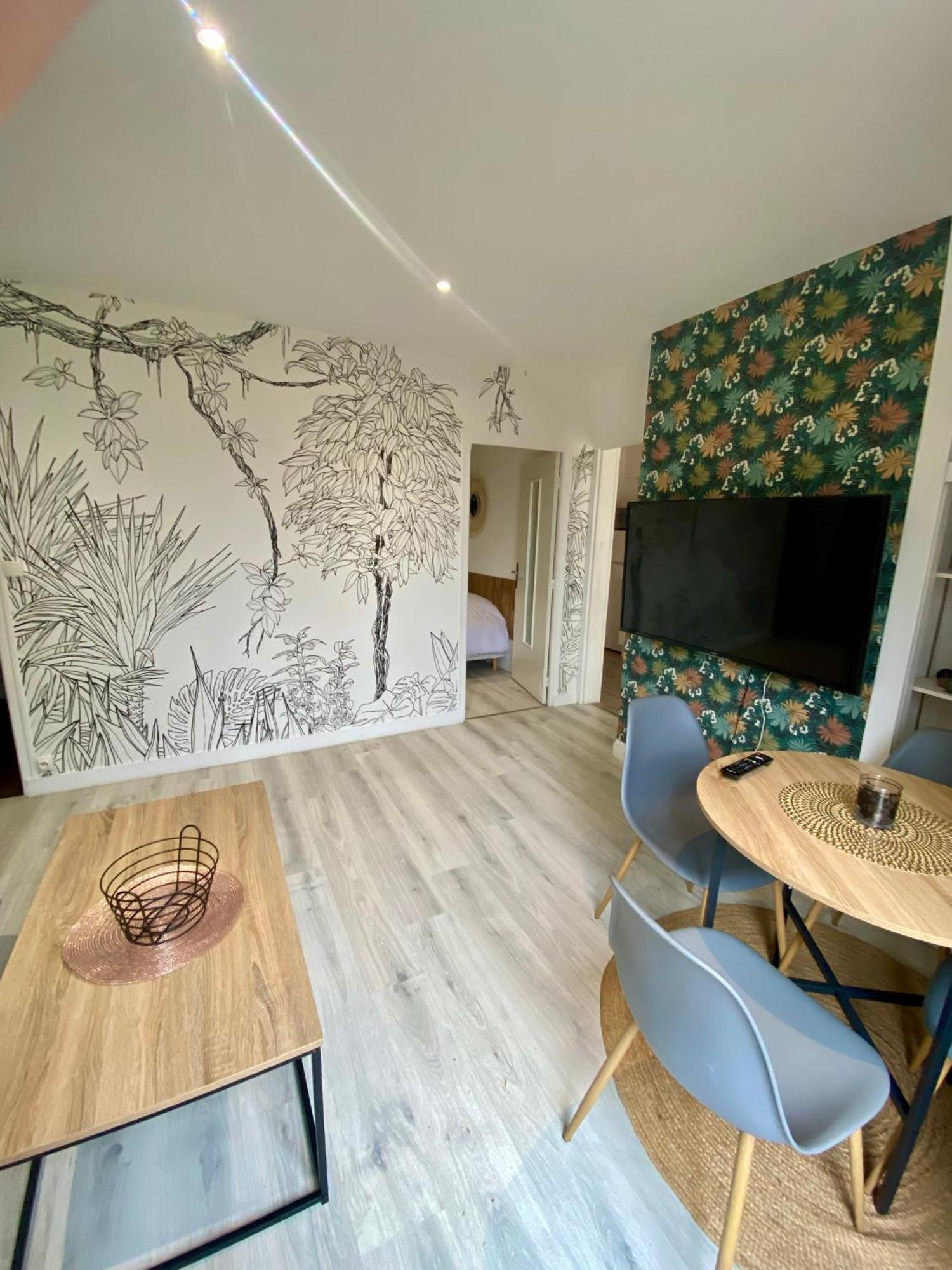 Maison Ville T2 Quartier Calme Parking Gratuit Saint-Julien-les-Villas Exterior photo